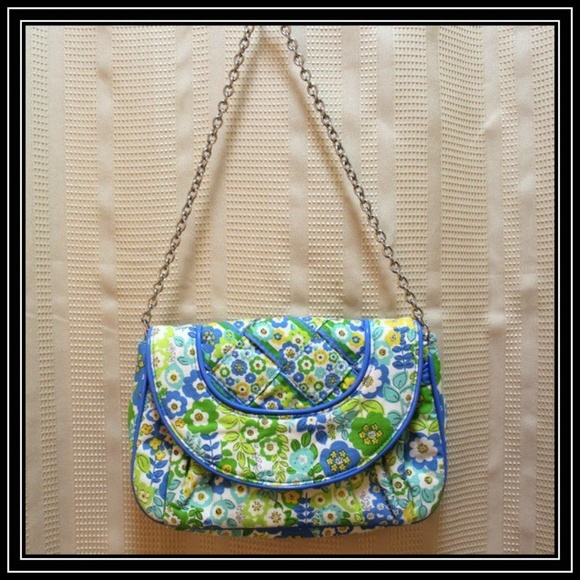 Vera Bradley Handbags - Vera Bradley Purse